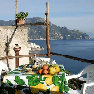 da-rita-amalfi.hotels-amalfi.com/
